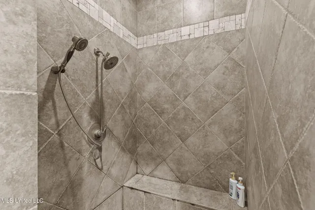 $725,000 | 19 Devonshire Way, Flora, MS 39071