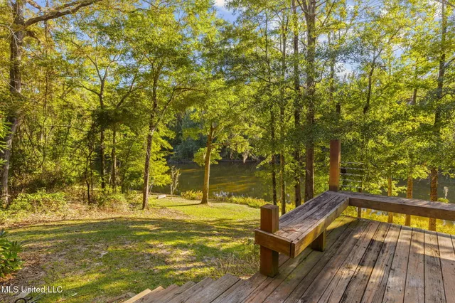 $725,000 | 19 Devonshire Way, Flora, MS 39071