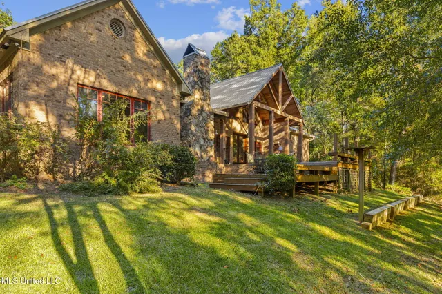 $725,000 | 19 Devonshire Way, Flora, MS 39071