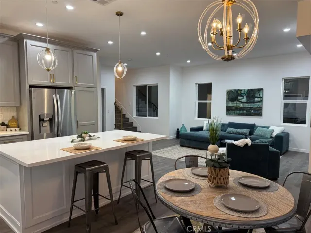 $1,099,777 | 12511 North Haleh Lane, Unit 12509, Sylmar, CA 91342