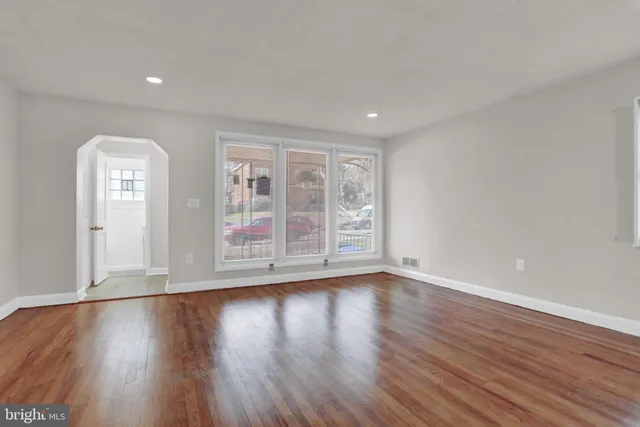 $2,200 | 5606 Elderon Avenue, Baltimore, MD 21215