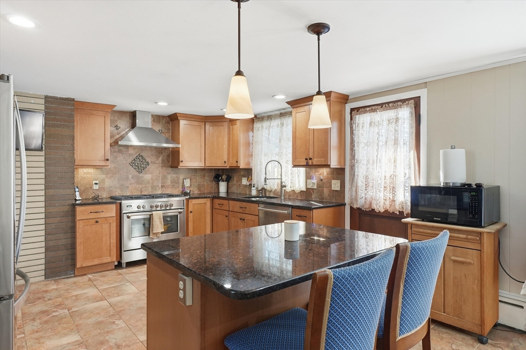 156 Central Street North Reading, MA 01864 - Photo 17 of 40