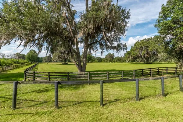 $10,500,000 | 12520 Northwest 160th Street, Reddick, FL 32686