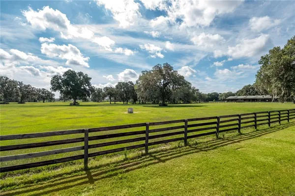 $10,500,000 | 12520 Northwest 160th Street, Reddick, FL 32686
