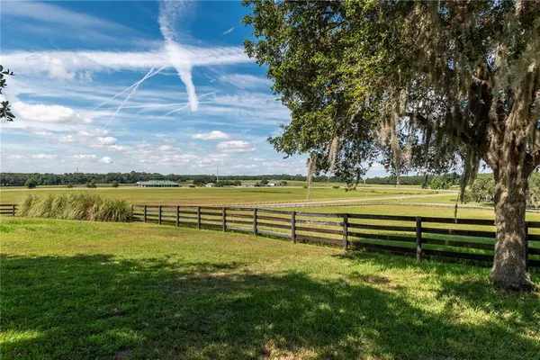 $10,500,000 | 12520 Northwest 160th Street, Reddick, FL 32686