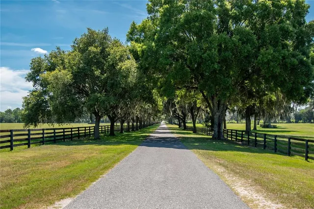 $10,500,000 | 12520 Northwest 160th Street, Reddick, FL 32686