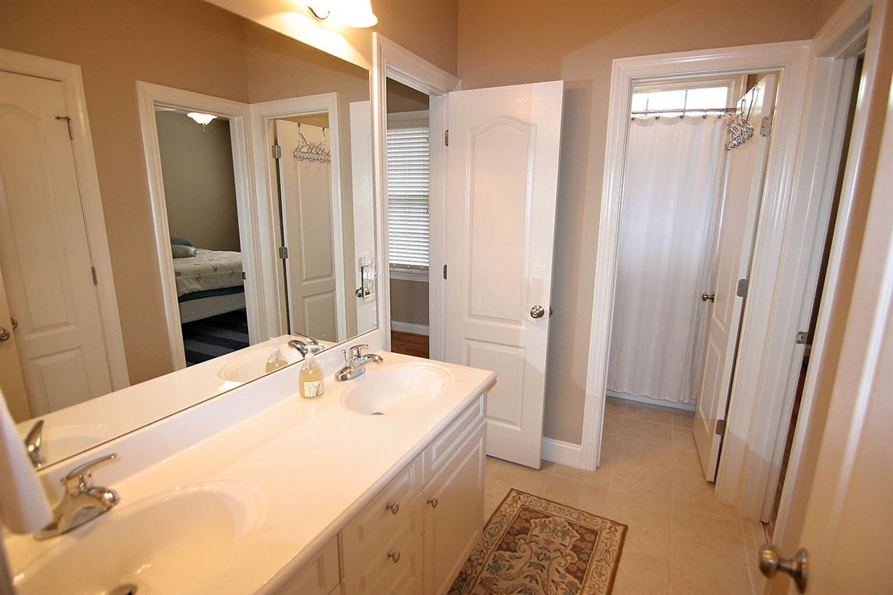 3507 Bright Horizons Way Raleigh, NC 27614 - Photo 18 of 25 Full Hall Bath