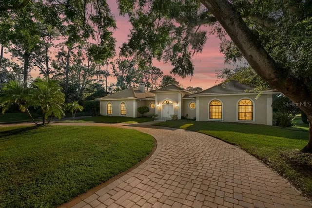 $2,100,000 | 2958 Marquesas Court, Windermere, FL 34786