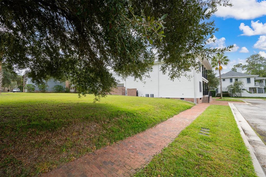 9139 Southwest 47 Place Gainesville, FL 32608 - Photo 5 of 41 a view of yard with green space