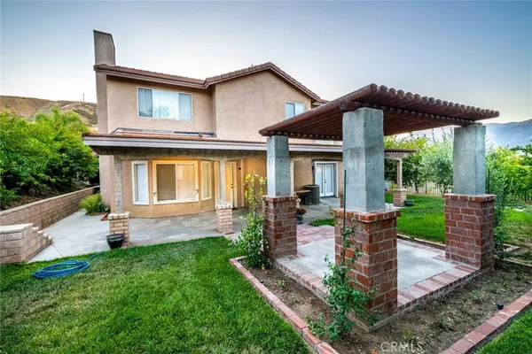 $3,495 | 3655 Shandin Drive, San Bernardino, CA 92407