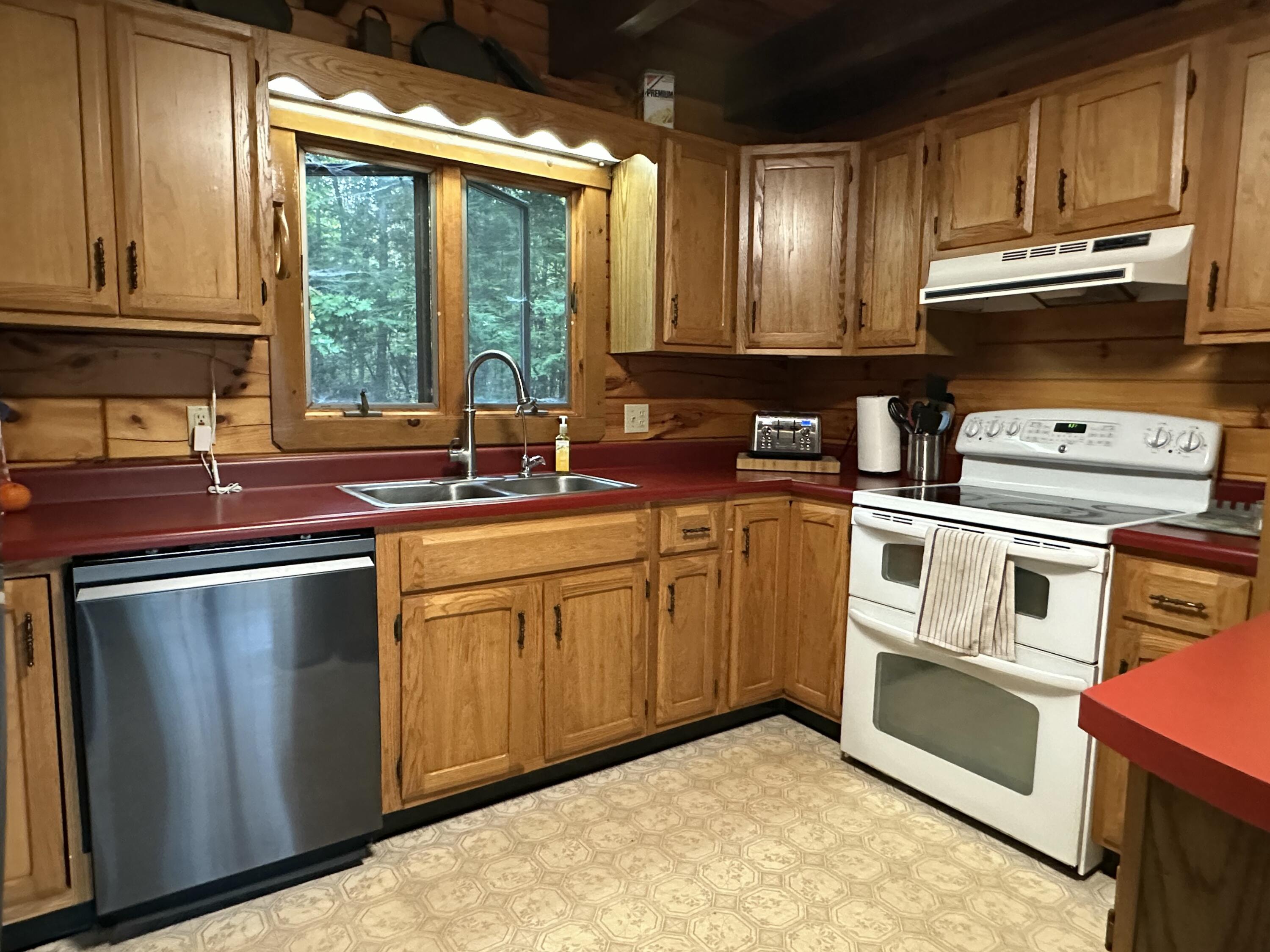 571 Back Road Skowhegan, ME 04976 - Photo 8 of 36 IMG_1466