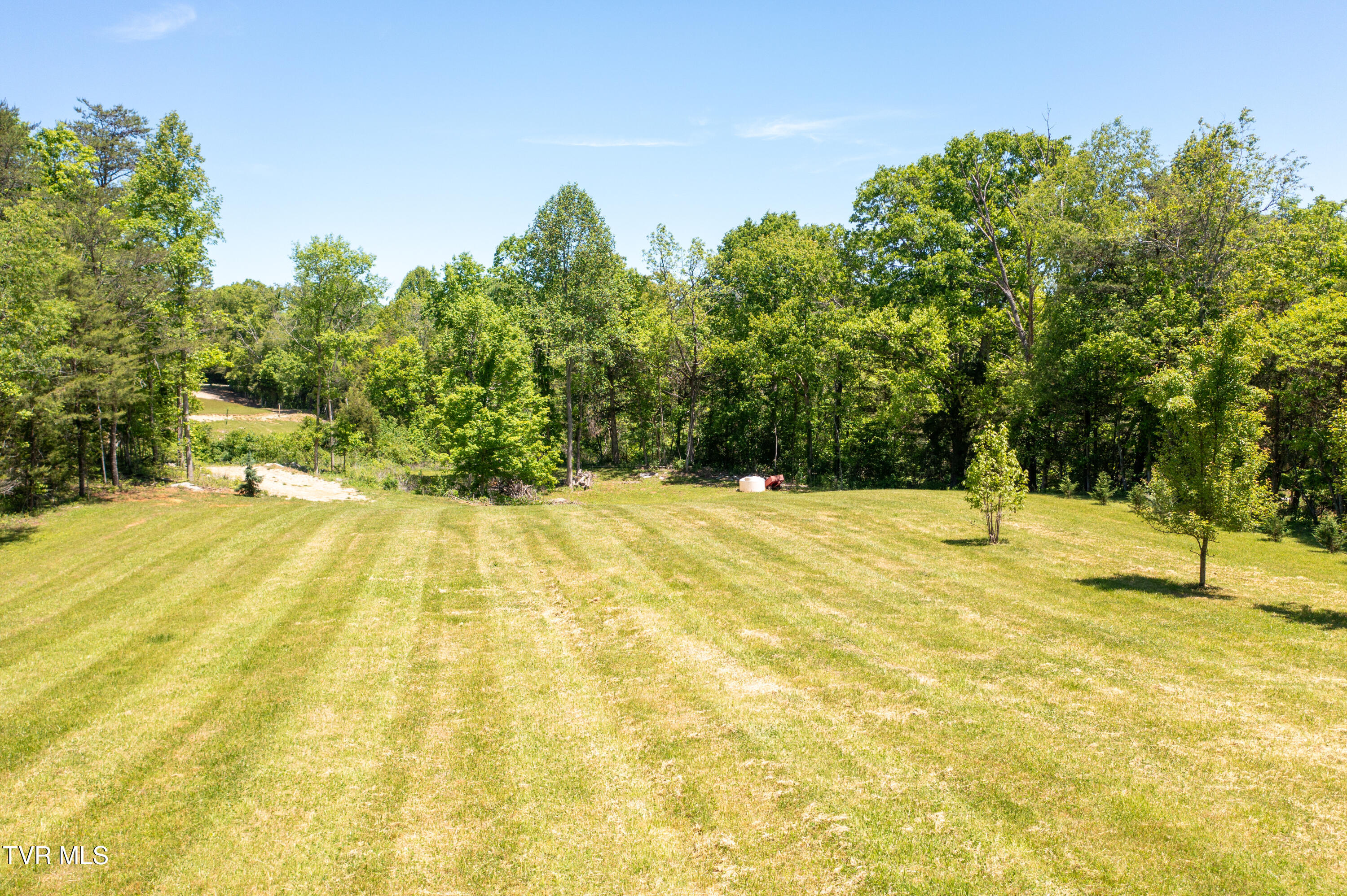 882 Walnut Grove Road Bluff City, TN 37618 - Photo 11 of 45 Walnut Grove Rd-8