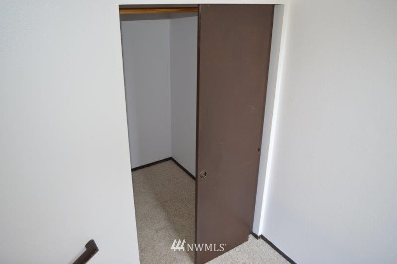 21116-21118 Shell Valley Road Edmonds, WA 98026 - Photo 4 of 18