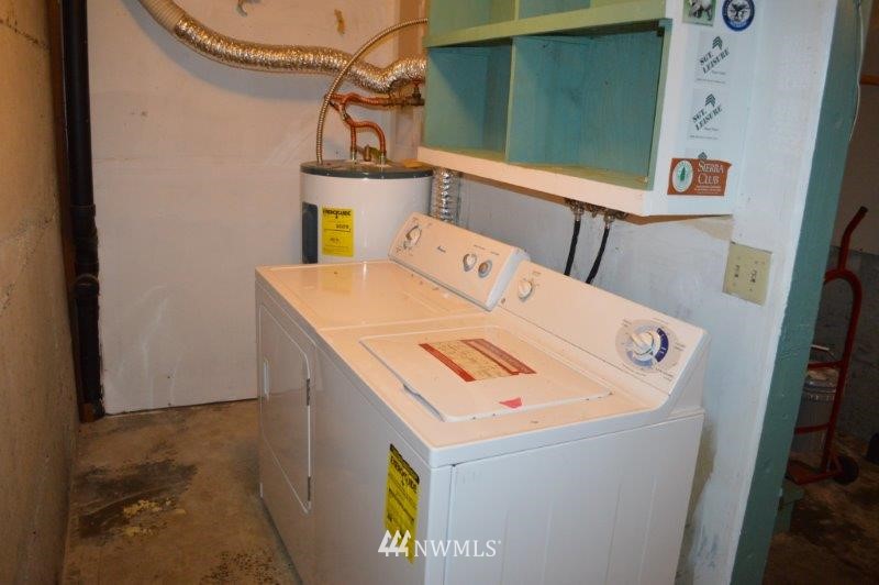 21116-21118 Shell Valley Road Edmonds, WA 98026 - Photo 8 of 18