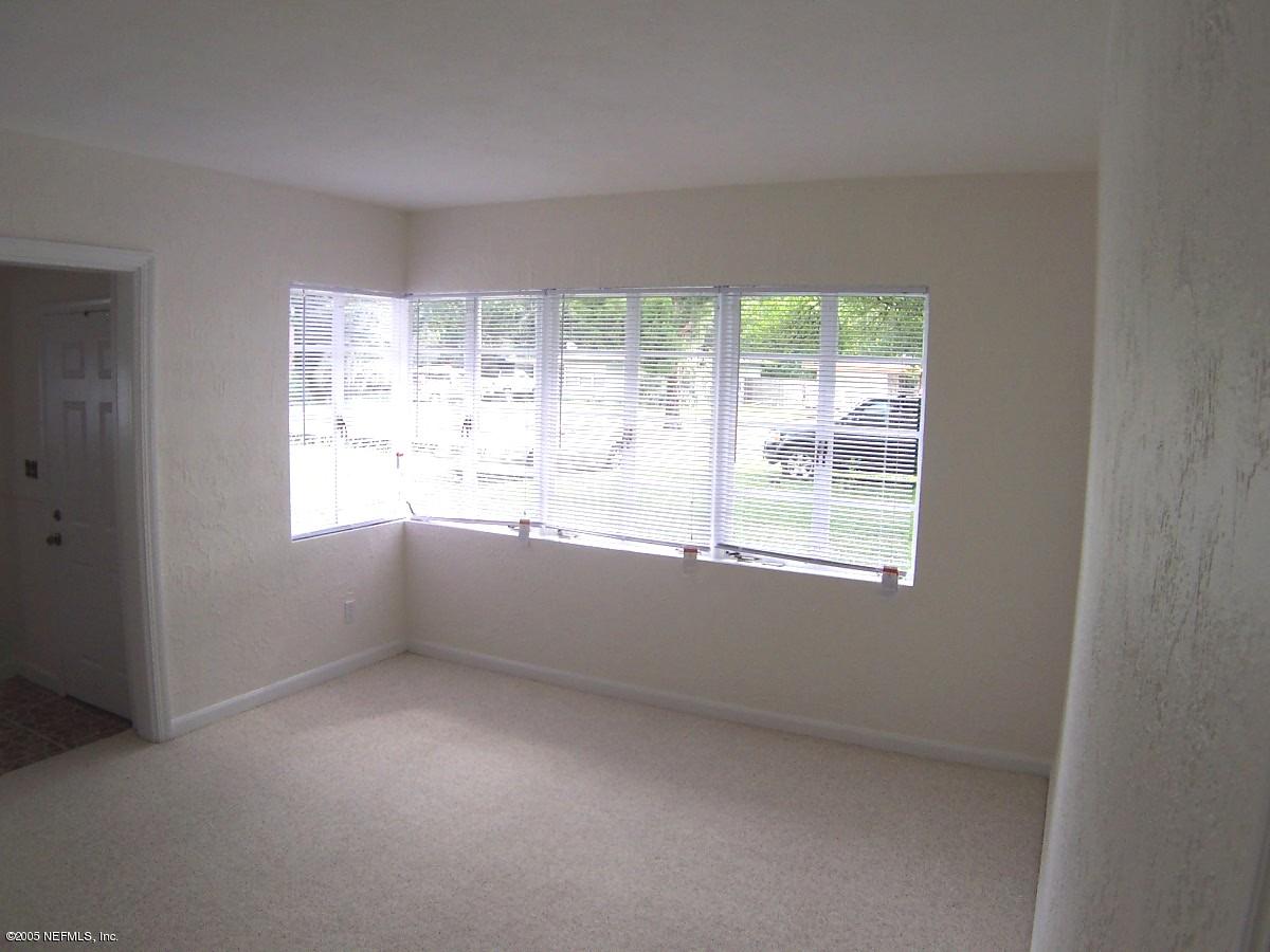 2834 Kline Road Jacksonville, FL 32246 - Photo 4 of 5 Dining Rm