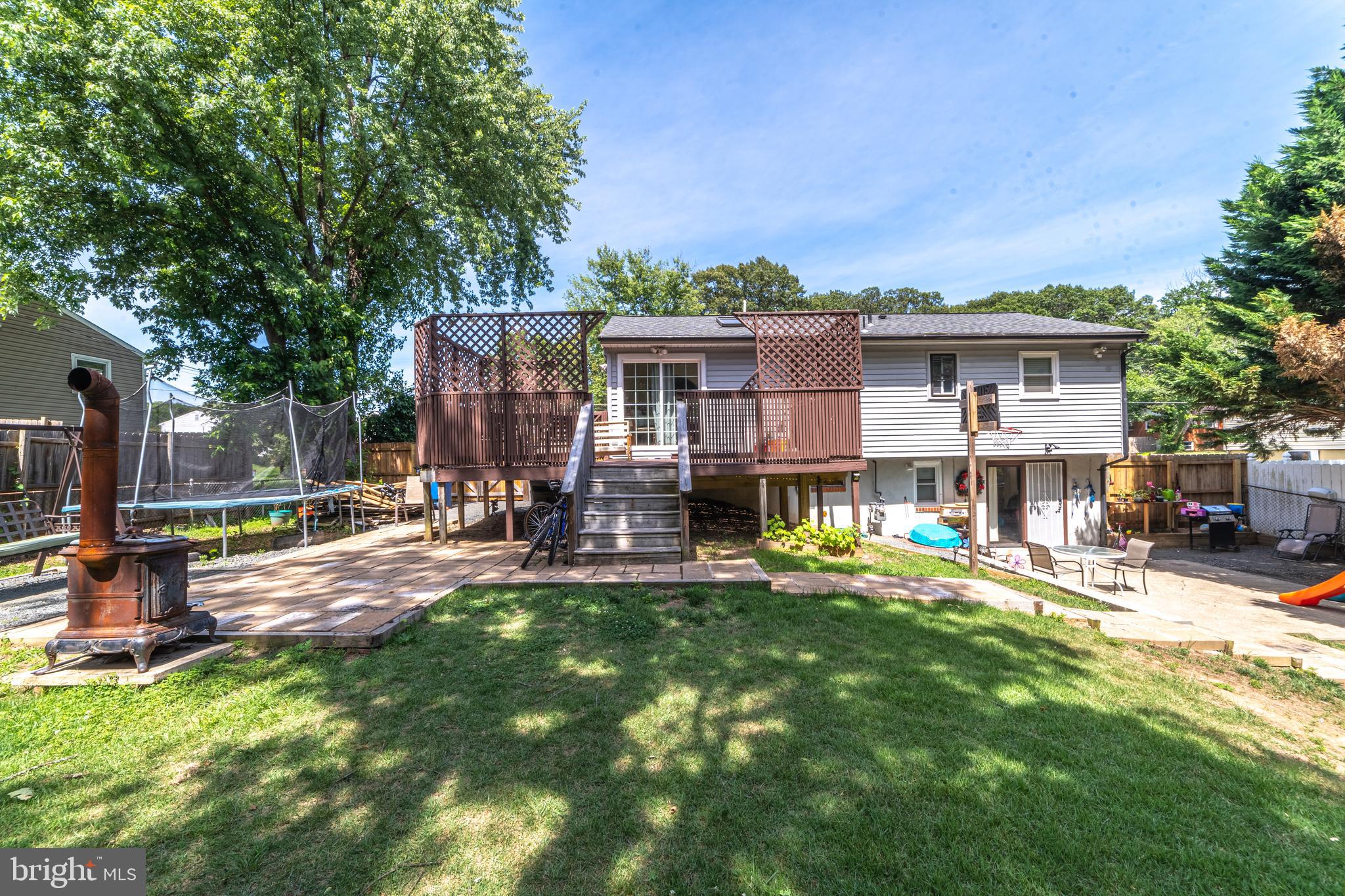15130 Georgia Road Woodbridge, VA 22191 - Photo 24 of 41 Gallery Image 24