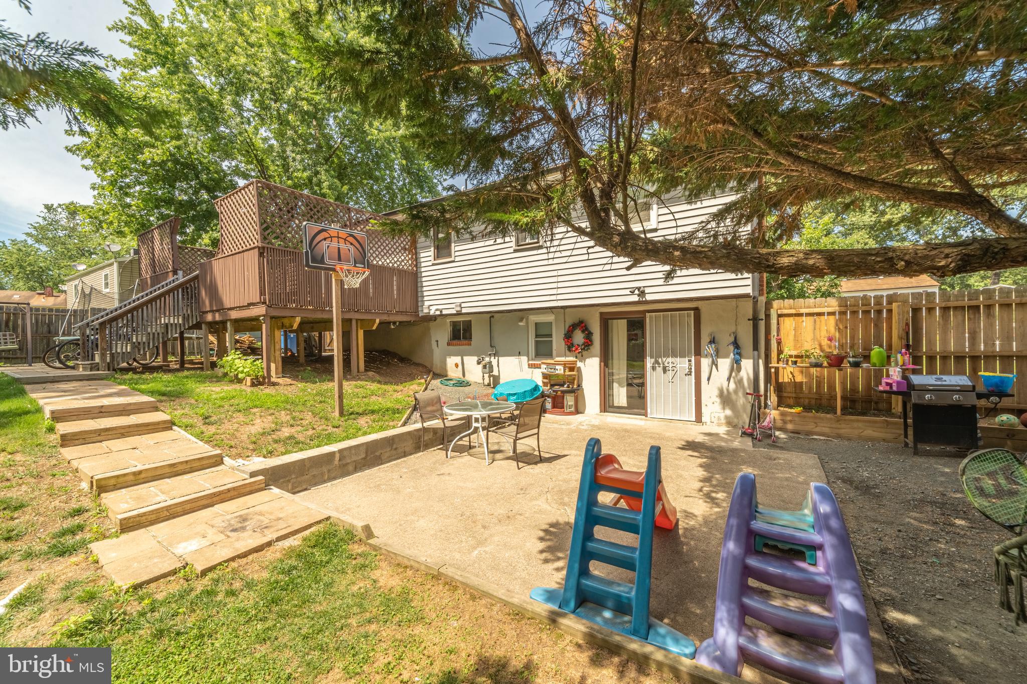 15130 Georgia Road Woodbridge, VA 22191 - Photo 36 of 41 Gallery Image 36