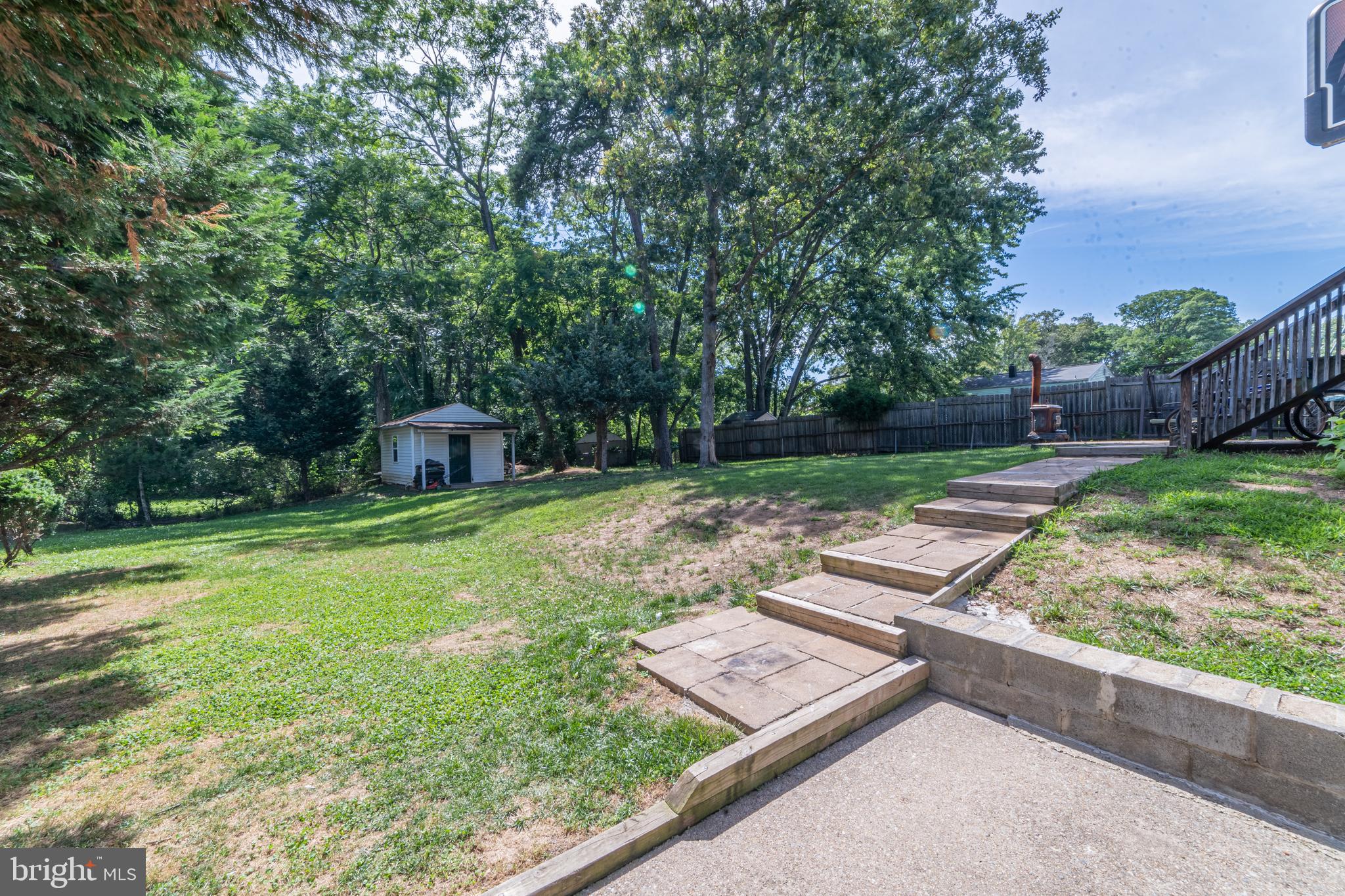 15130 Georgia Road Woodbridge, VA 22191 - Photo 38 of 41 Gallery Image 38