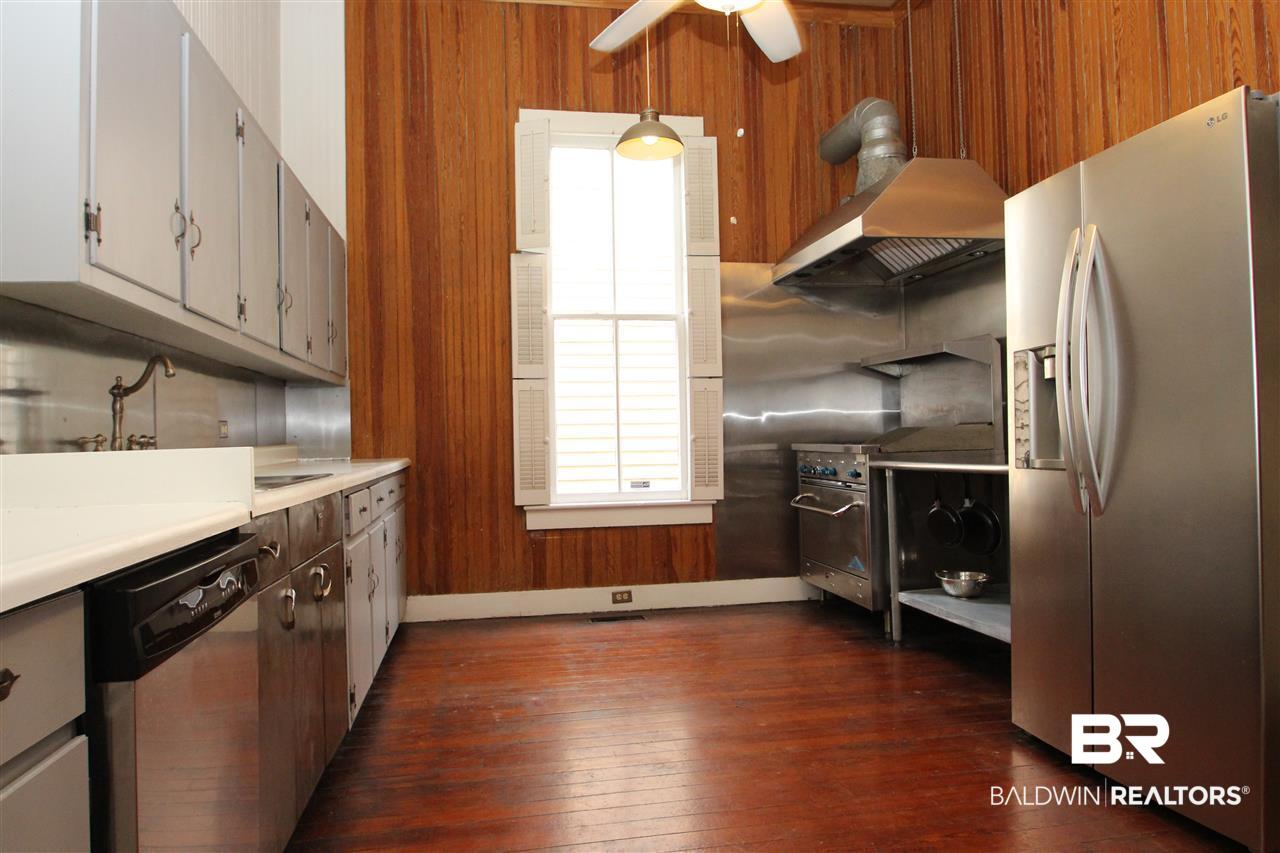 1121 Old Shell Road Mobile, AL 36604 - Photo 12 of 36