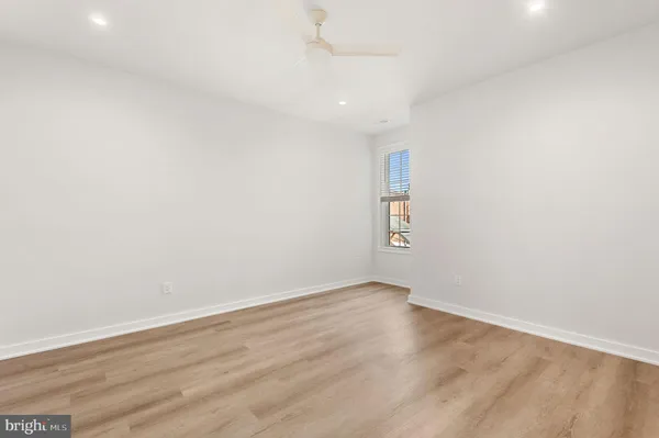 $3,372 | 26 South York Road, Unit 403, Hatboro, PA 19040