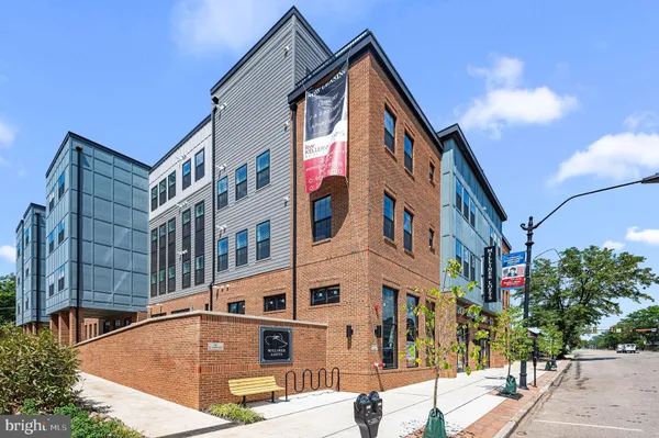 $3,372 | 26 South York Road, Unit 403, Hatboro, PA 19040