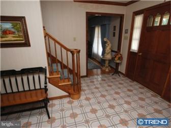 38 Raphael Road Hockessin, DE 19707 - Photo 2 of 12