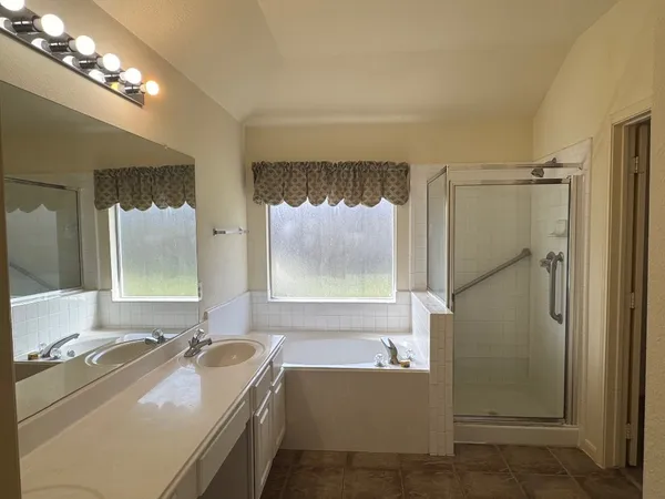 $2,200 | 12918 Stratford Mill Lane, Sugar Land, TX 77498