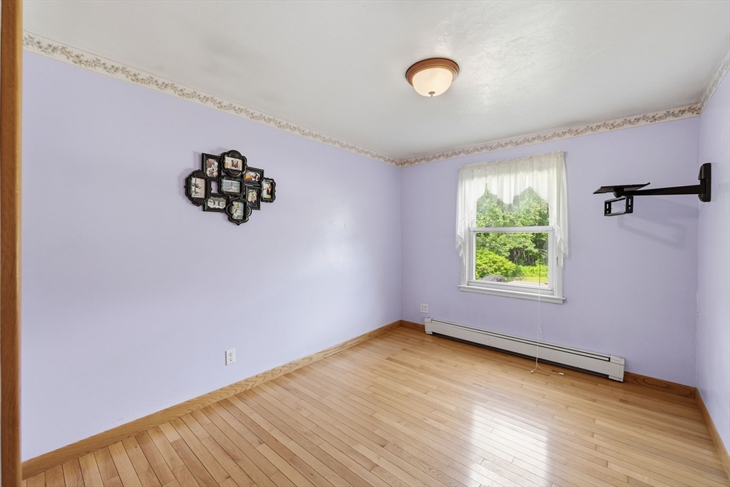 126 Putnam Hill Road Sutton, MA 01590 - Photo 20 of 32