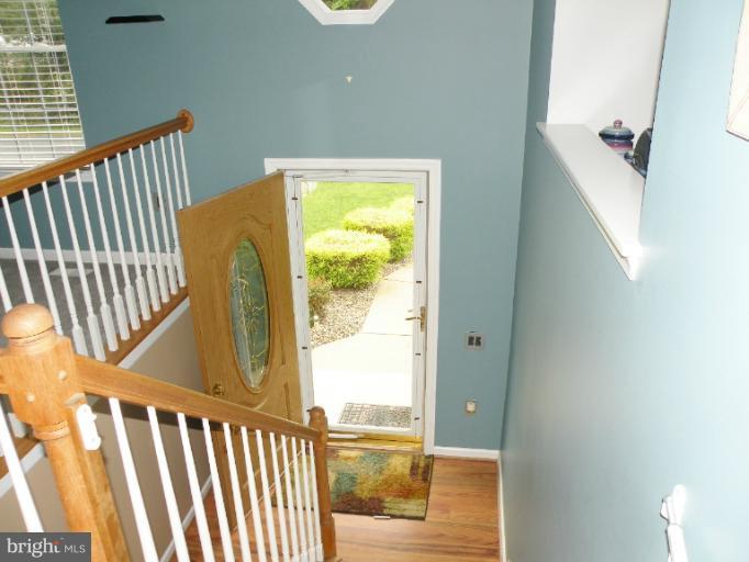660 Powhatan Beach Road Pasadena, MD 21122 - Photo 22 of 29 Interior (General)
