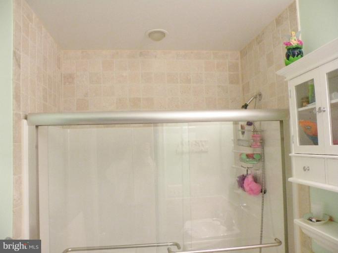 660 Powhatan Beach Road Pasadena, MD 21122 - Photo 5 of 29 Bath