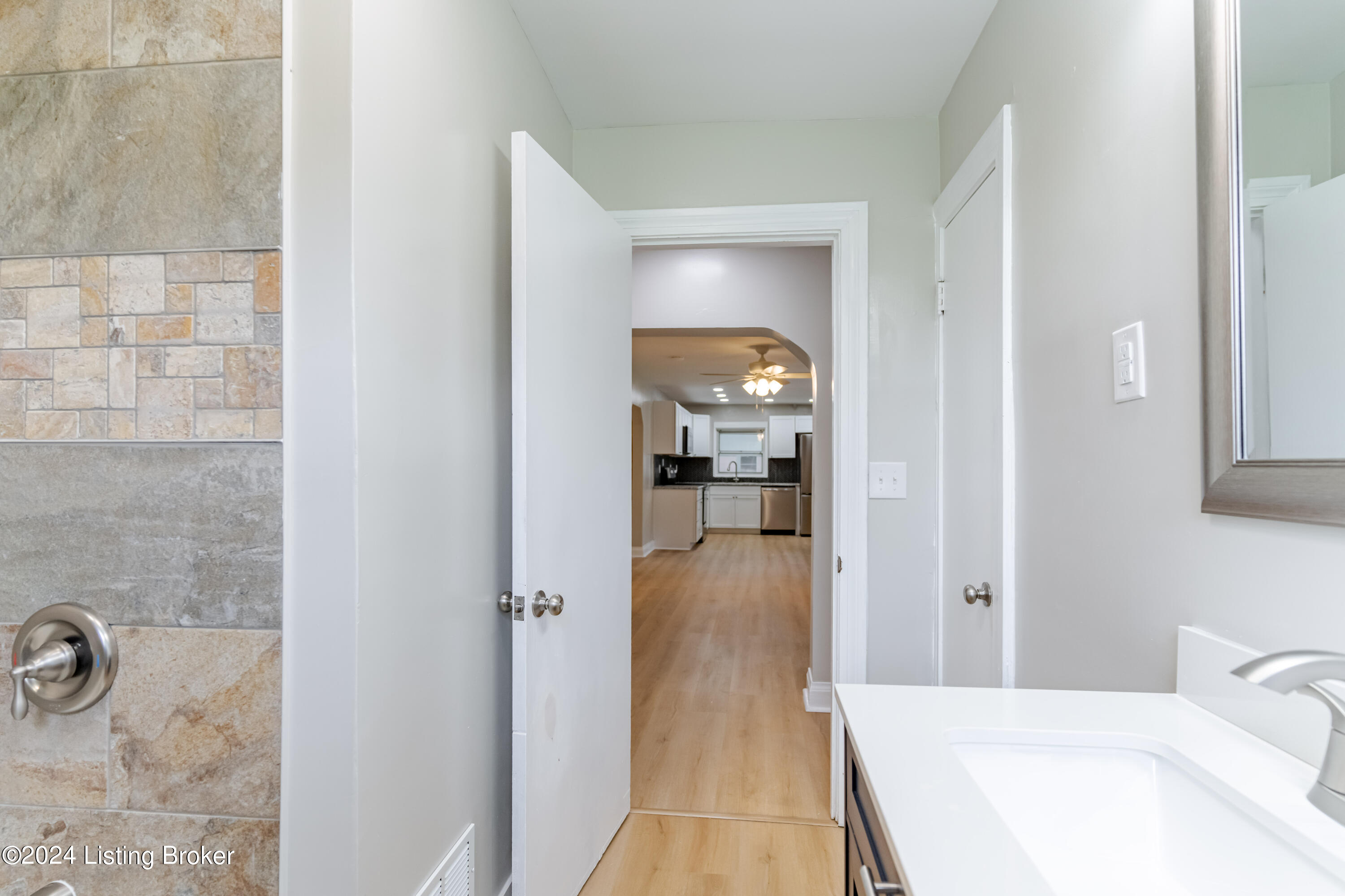 8914 Ferndale Road Louisville, KY 40291 - Photo 26 of 53 DSC06912