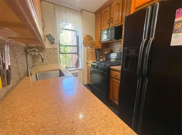 a car parked in front of a building