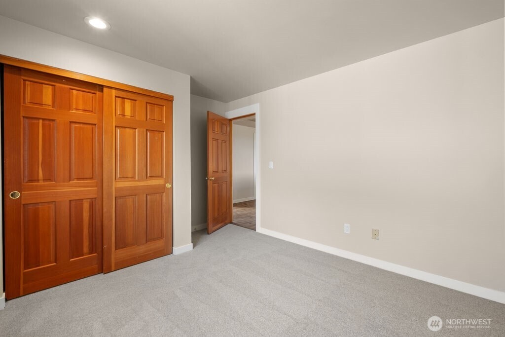 5309 Ridge Drive Northeast Tacoma, WA 98422 - Photo 22 of 40