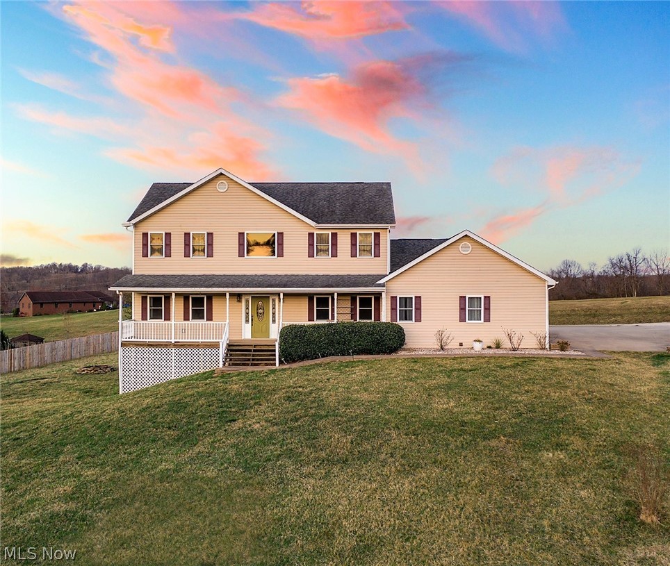 391 Spence Road Belpre, OH 45714 - Photo 4 of 28 Welcoming front porch