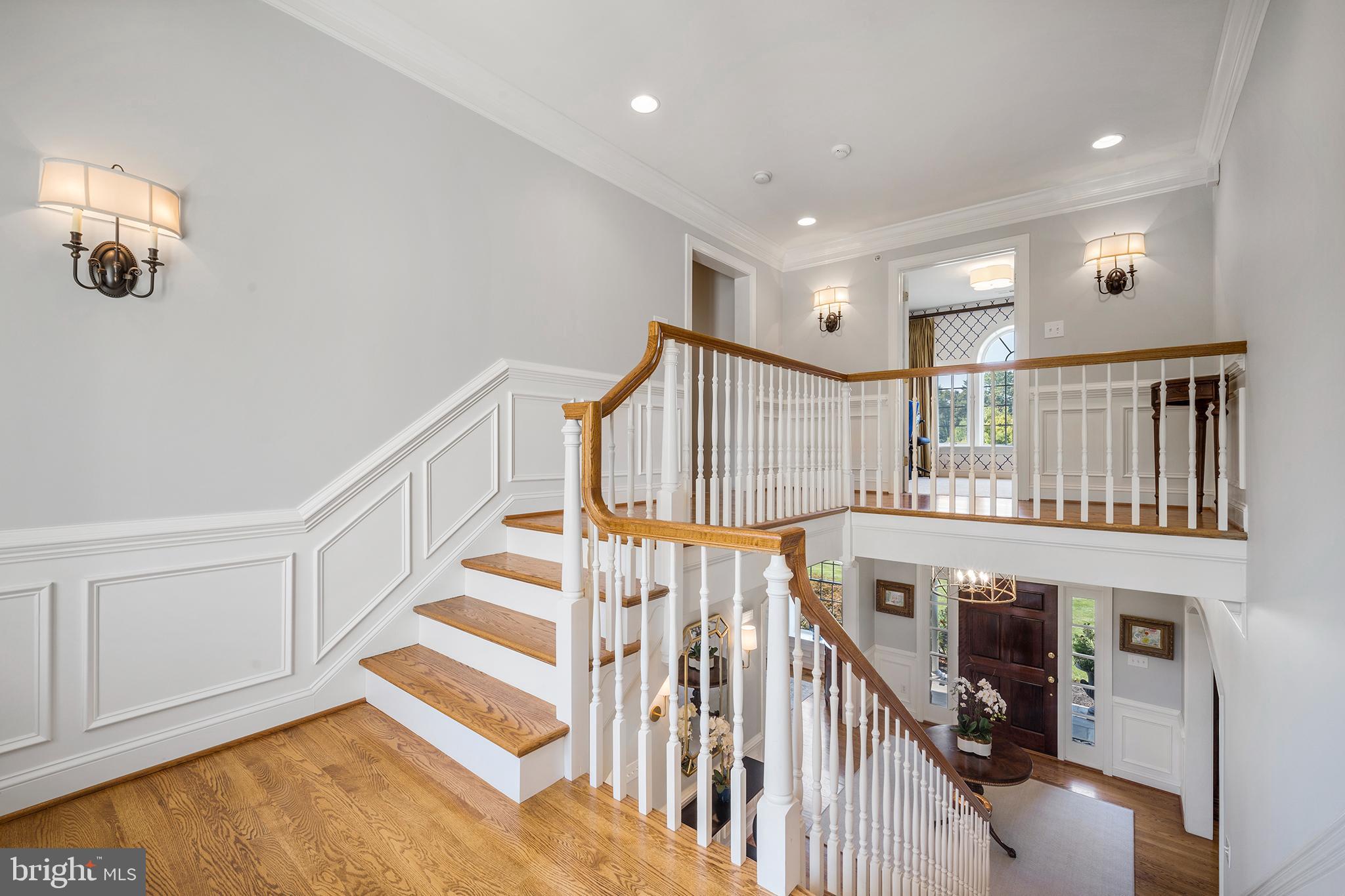 300 Trillium Lane Wayne, PA 19087 - Photo 23 of 52 MAIN STAIRCASE