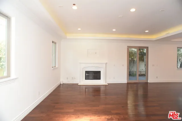 $6,950 | 2005 Robinson Street, Unit B, Redondo Beach, CA 90278