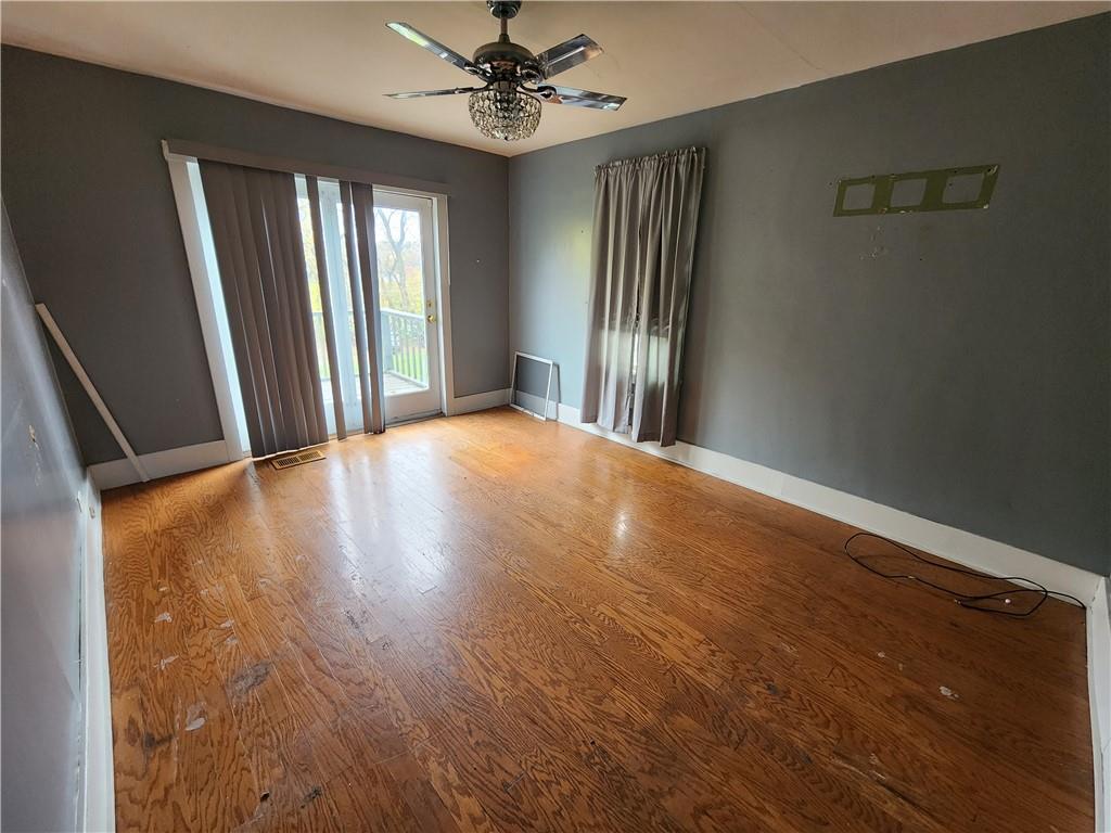 482 Mecklem Avenue Rochester, PA 15074 - Photo 5 of 18 Gallery Image 5