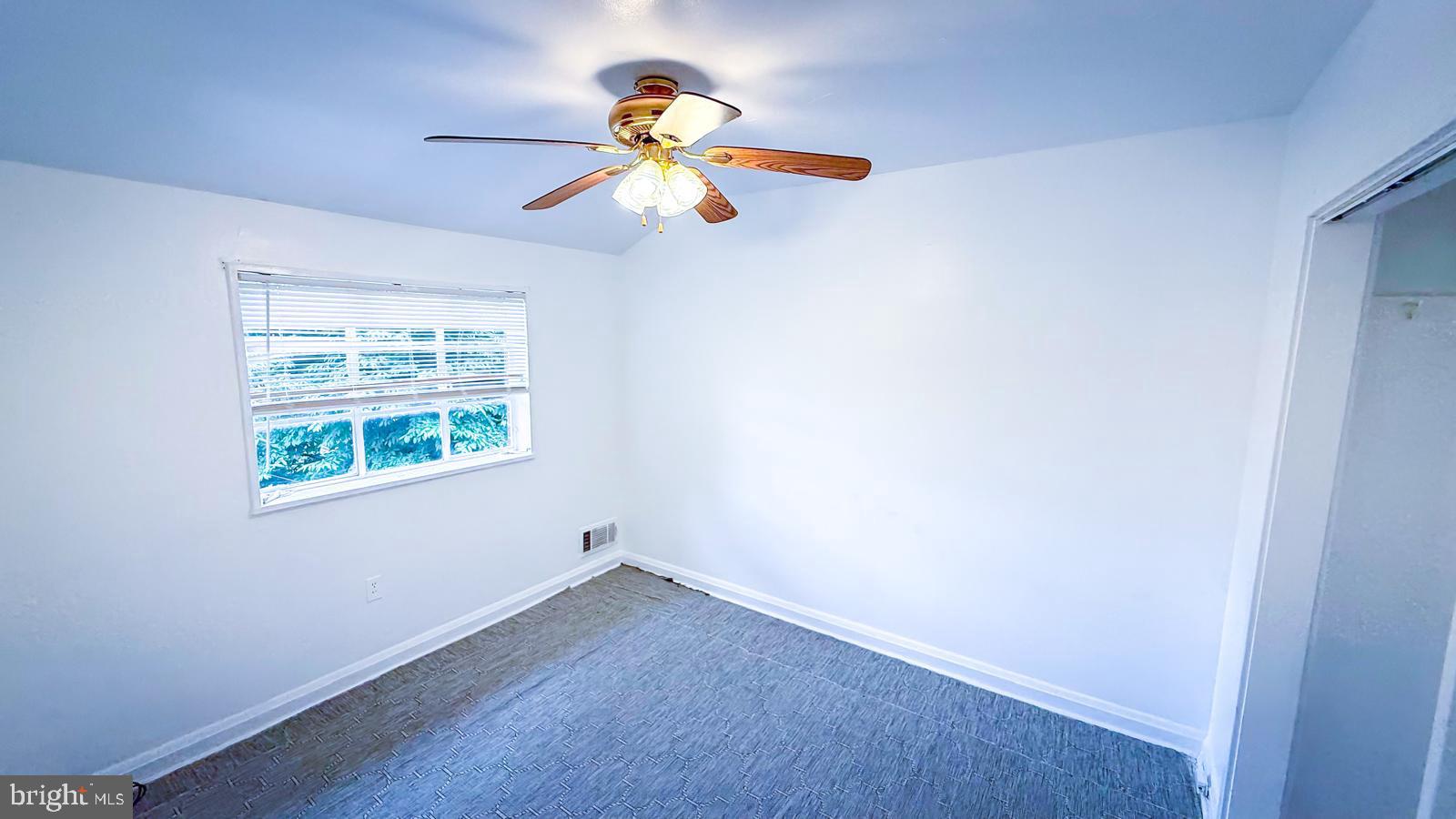 617 Brisbane Road Baltimore, MD 21229 - Photo 8 of 13 Gallery Image 8