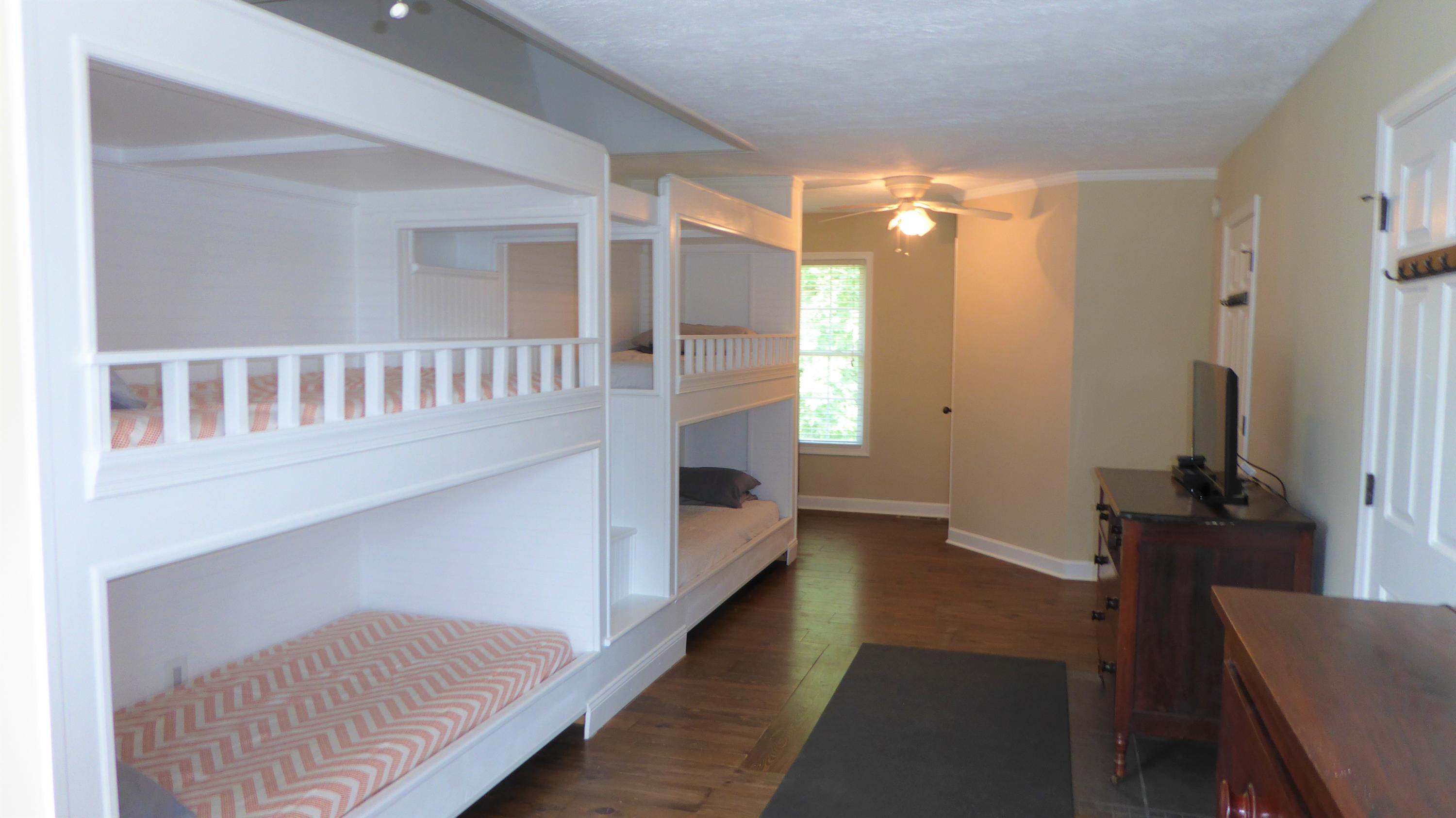 820 English Road Rocky Mount, VA 24151 - Photo 14 of 69 14 Entry Level Second Bedroom (1)