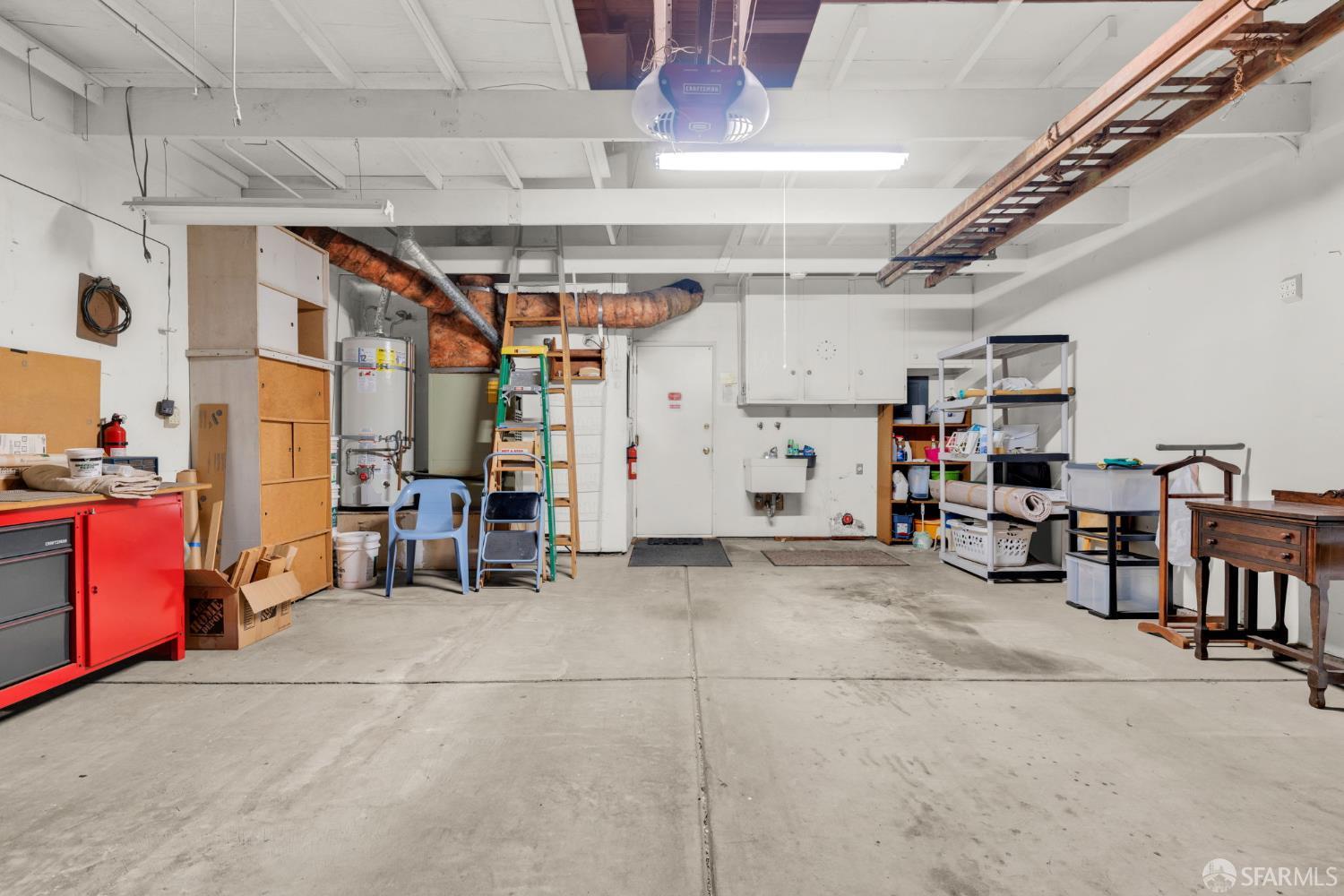 247 Stanislaus Way Hayward, CA 94544 - Photo 18 of 33