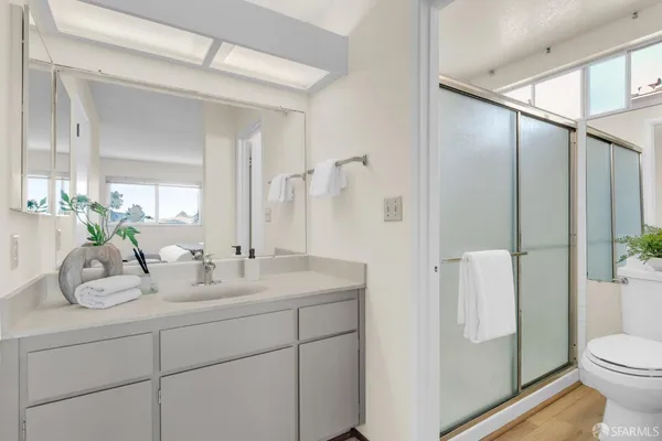 $895,000 | 247 Stanislaus Way, Hayward, CA 94544