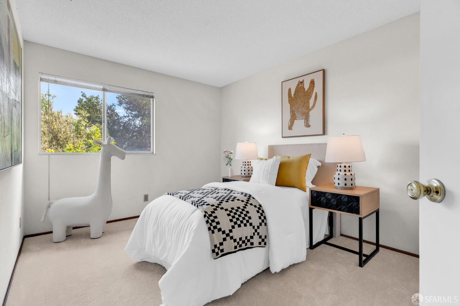 247 Stanislaus Way Hayward, CA 94544 - Photo 23 of 33