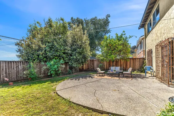 $895,000 | 247 Stanislaus Way, Hayward, CA 94544