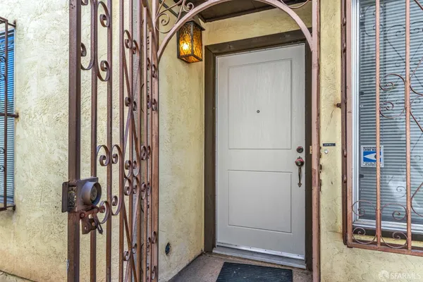 $895,000 | 247 Stanislaus Way, Hayward, CA 94544