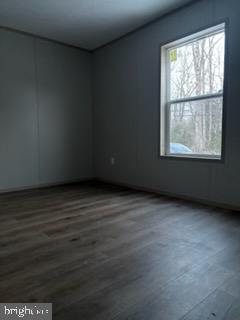 443 Fern Road Millville, NJ 08332 - Photo 22 of 24 an empty room with a window