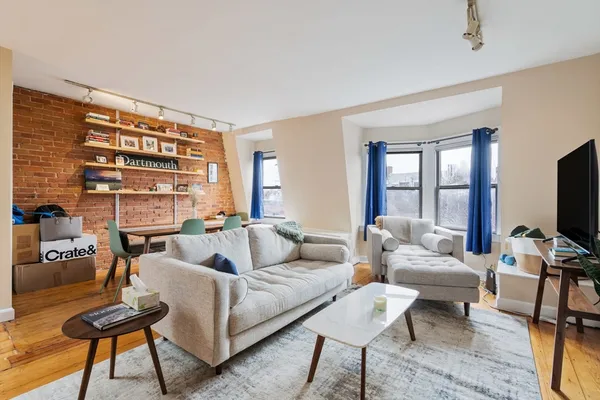 $3,950 | 35 Milford Street, Unit 5, Boston, MA 02118