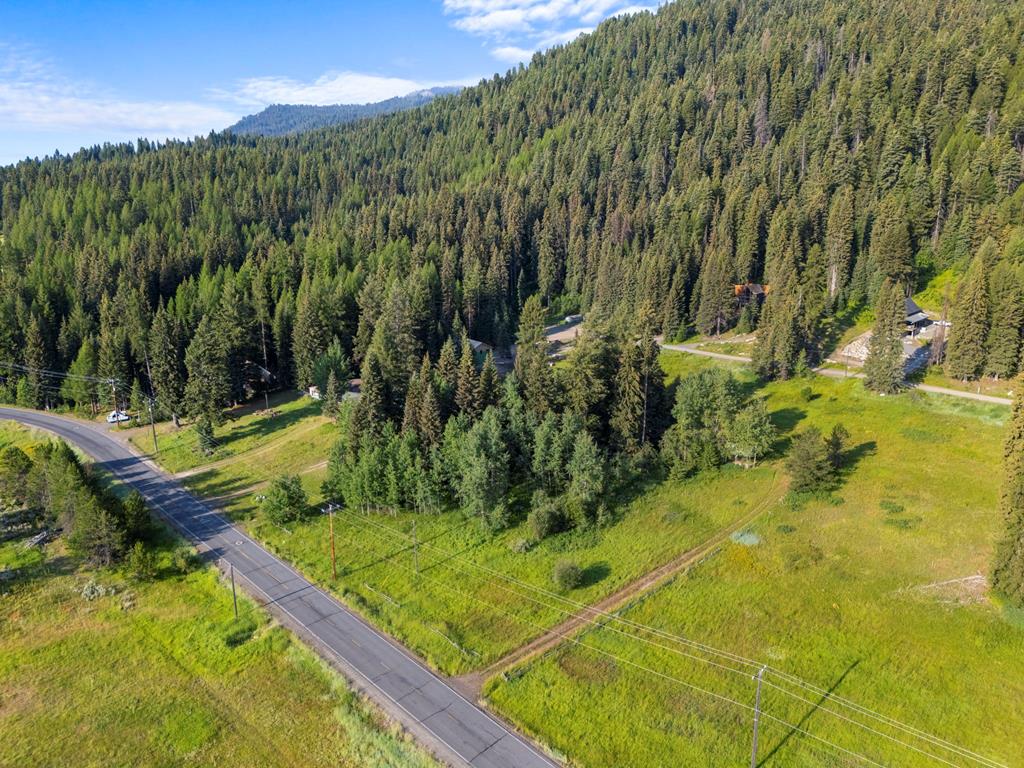 2267 West Mountain Road, Unit 8 Donnelly, ID 83615 - Photo 16 of 18
