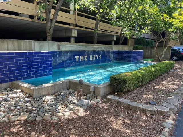 $2,650 | 350 North Civic Drive, Walnut Creek, CA 94596