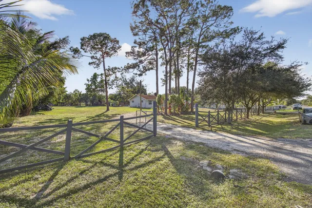 $625,000 | 16318 Glasgow Drive East, The Acreage, FL 33470