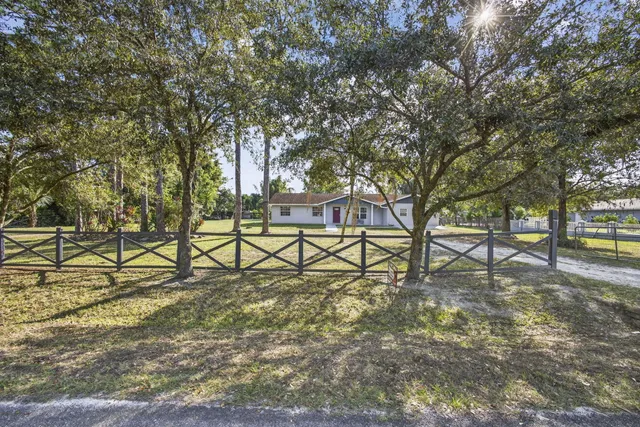 $625,000 | 16318 Glasgow Drive East, The Acreage, FL 33470